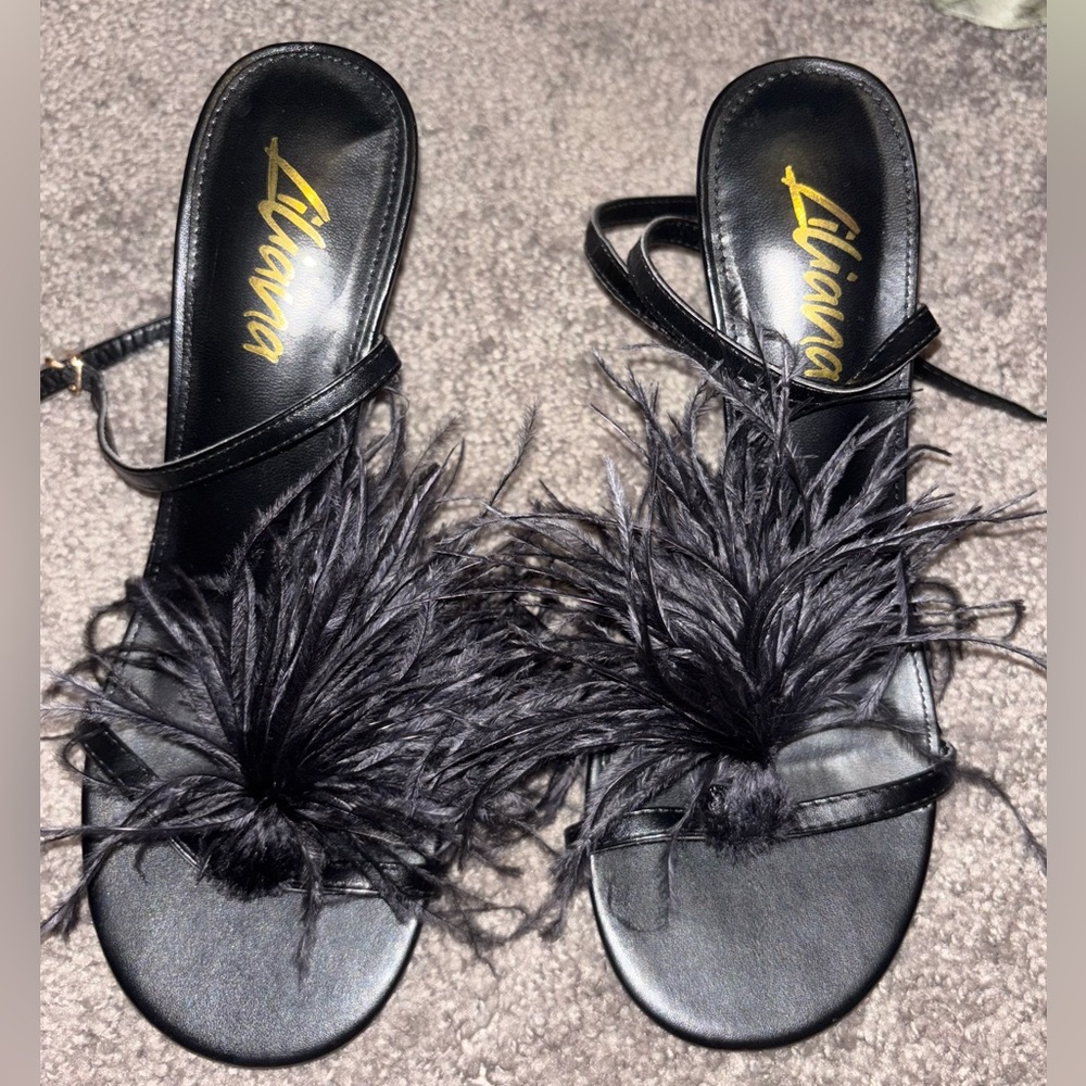 Liliana Black Feathered Women's Stiletto 8 8.0 heels Feather